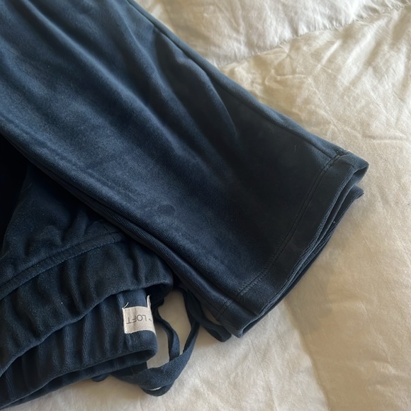 Lou & Grey Velour Joggers EUC - Picture 3 of 3
